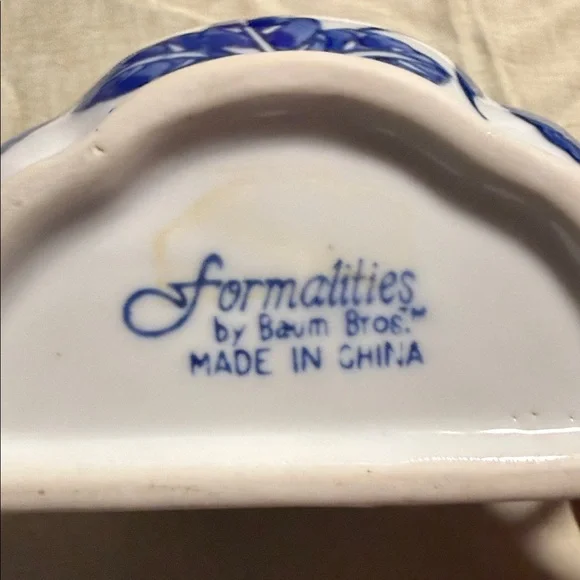 Elegant Blue Floral Ceramic Jug For Hanging On Your Wall - Picture 2 of 5